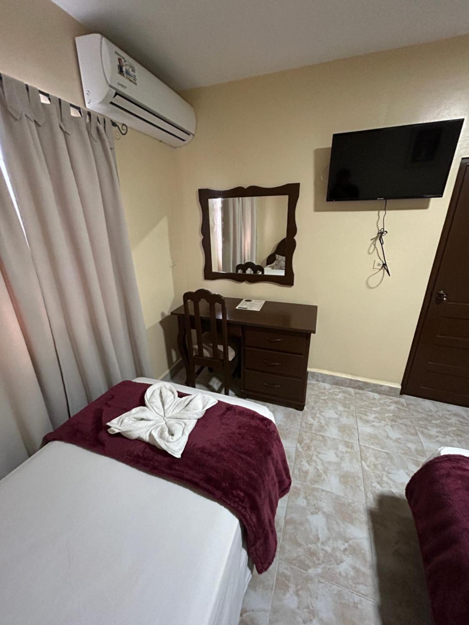 Hotel Madrid Chiriqui David Bagian luar foto