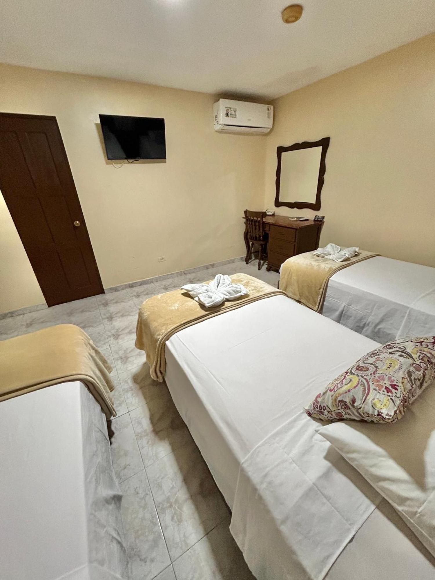 Hotel Madrid Chiriqui David Bagian luar foto