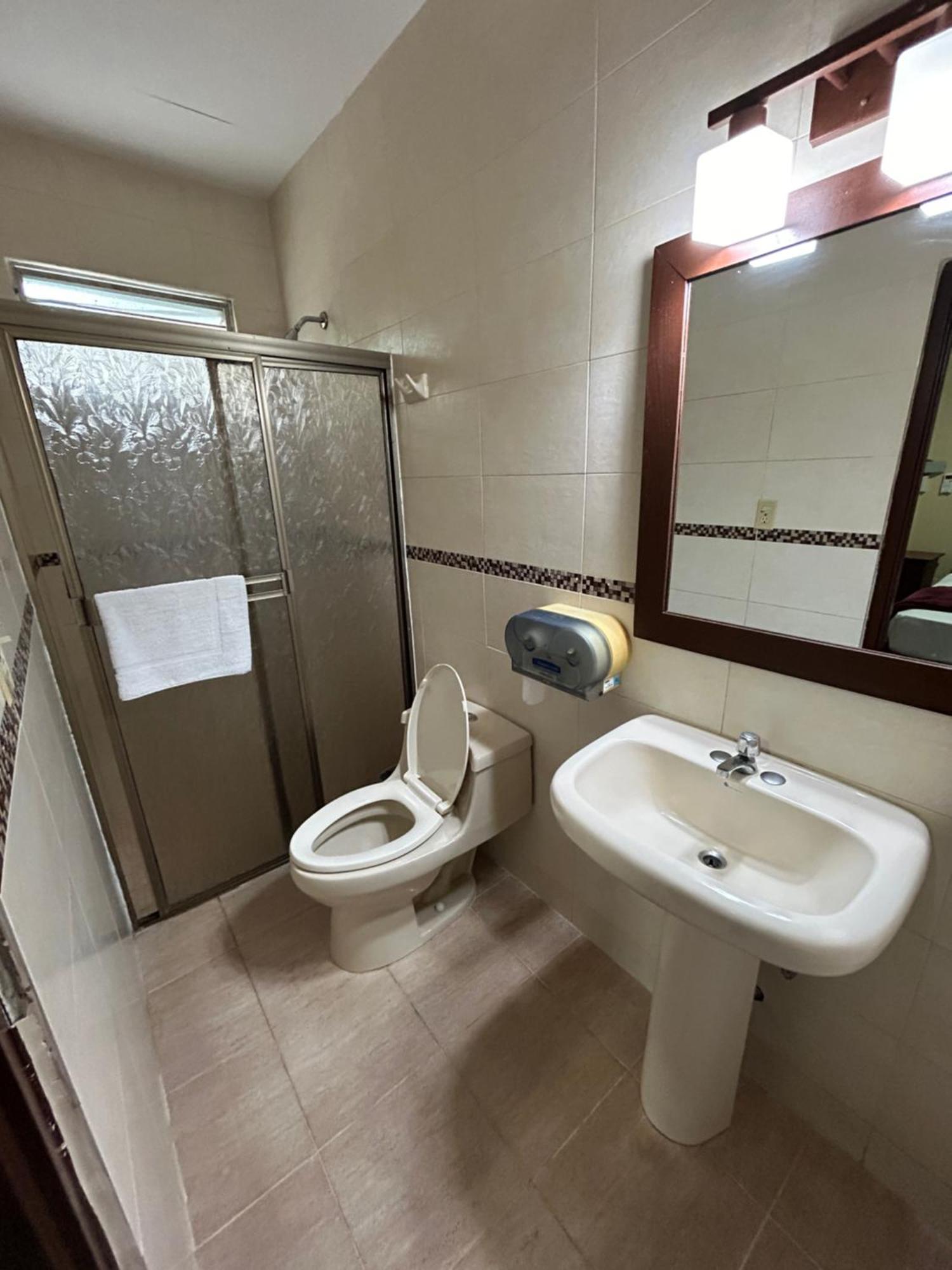 Hotel Madrid Chiriqui David Bagian luar foto