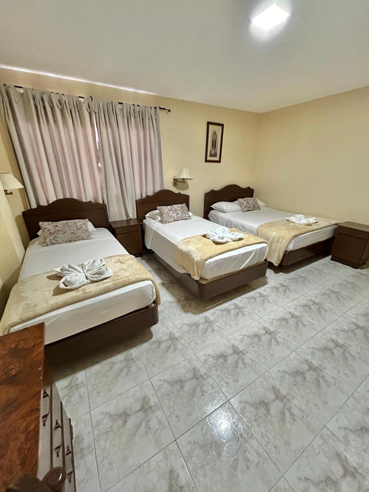 Hotel Madrid Chiriqui David Bagian luar foto