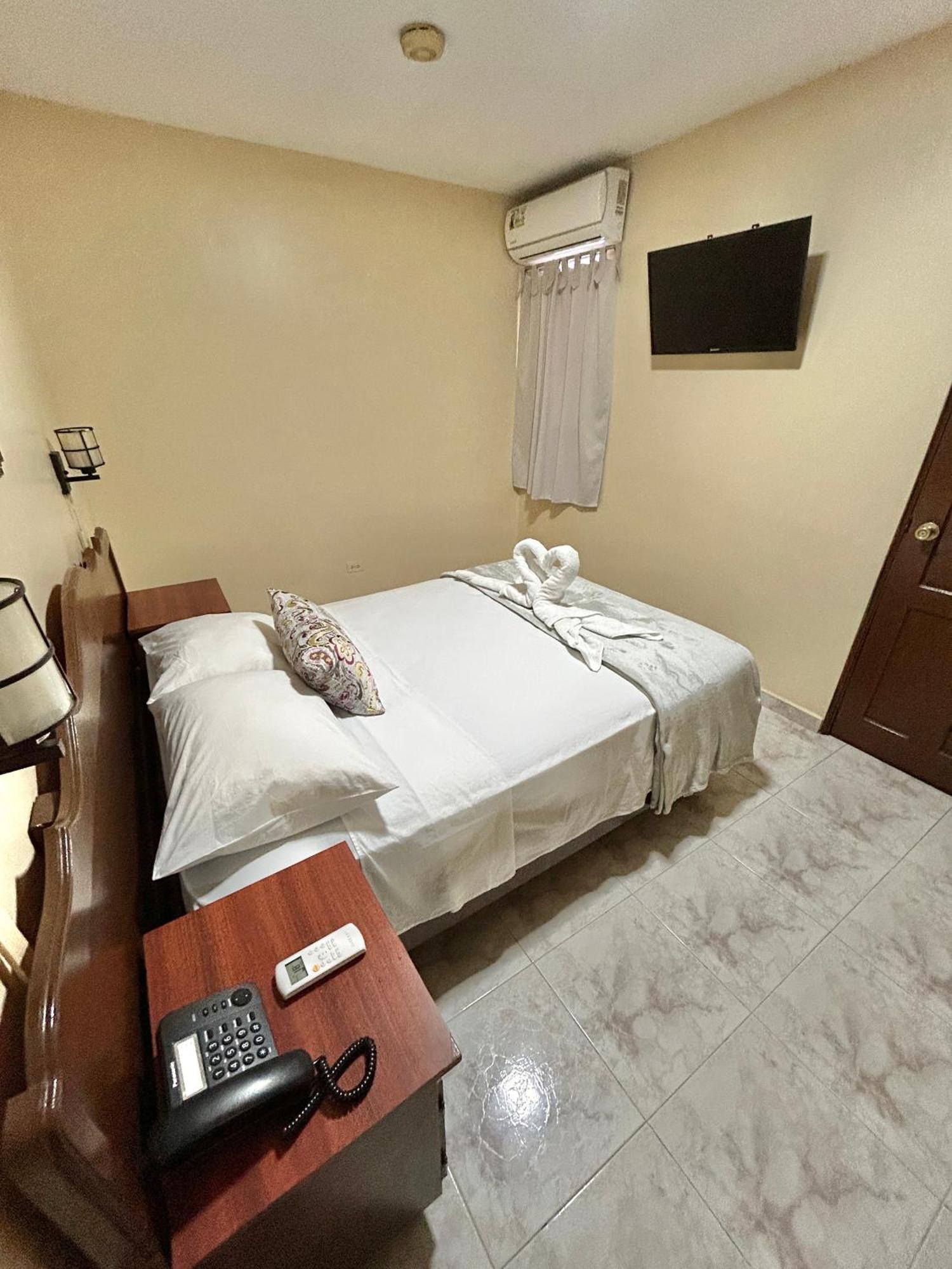 Hotel Madrid Chiriqui David Bagian luar foto