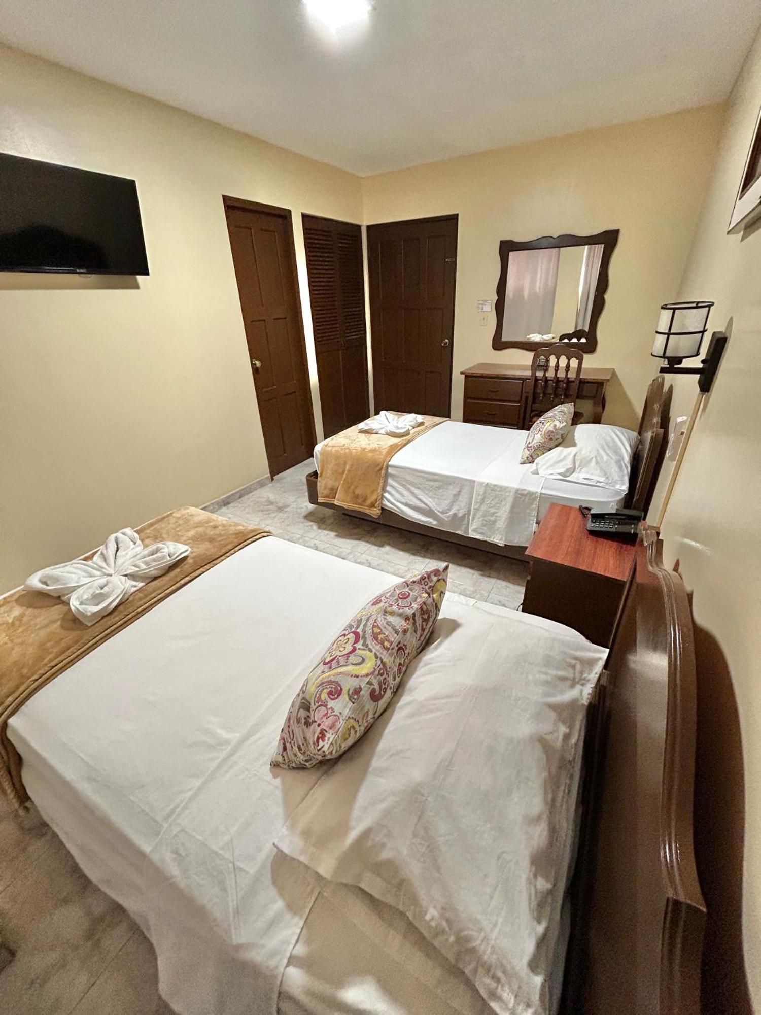 Hotel Madrid Chiriqui David Bagian luar foto